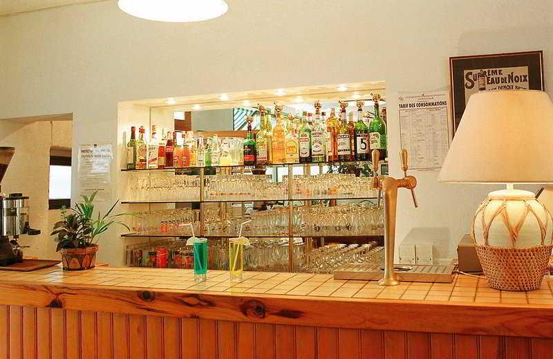 Hotel Restaurant Les Falaises Bouzies Nhà hàng bức ảnh
