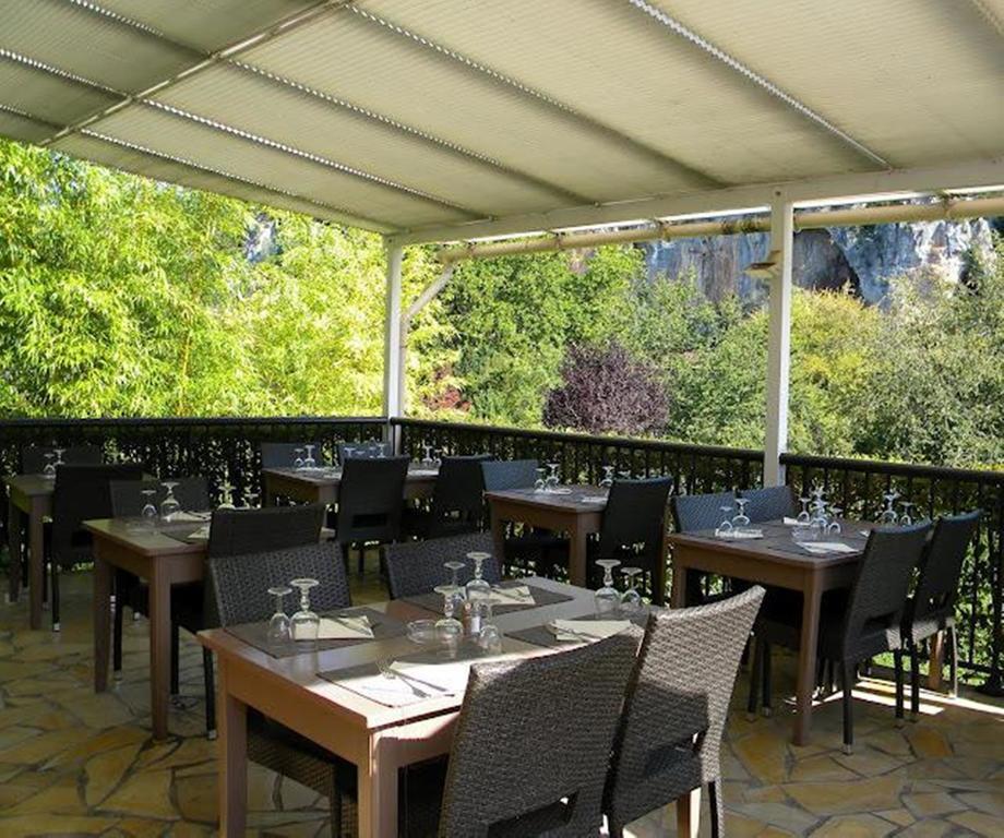 Hotel Restaurant Les Falaises Bouzies Ngoại thất bức ảnh