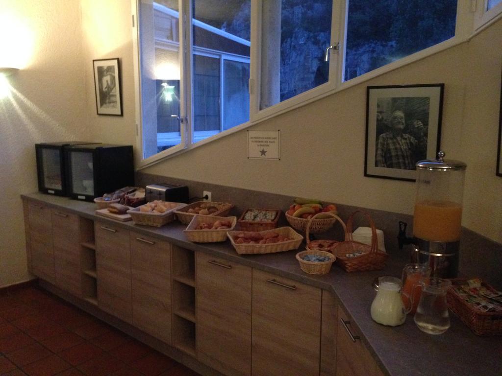 Hotel Restaurant Les Falaises Bouzies Ngoại thất bức ảnh