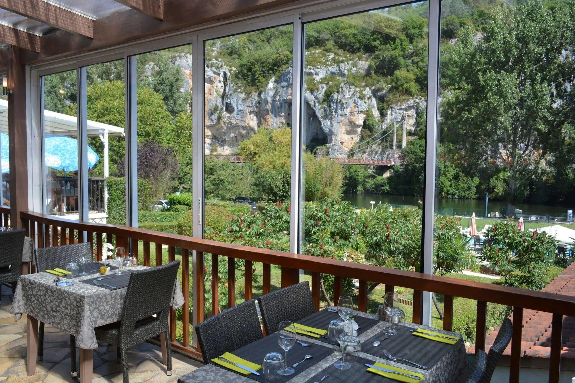 Hotel Restaurant Les Falaises Bouzies Ngoại thất bức ảnh