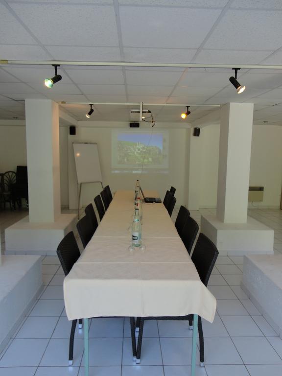 Hotel Restaurant Les Falaises Bouzies Ngoại thất bức ảnh